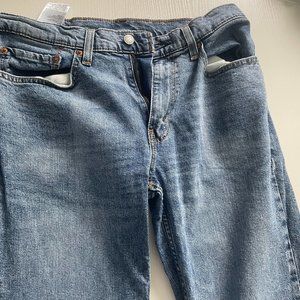 Levis jeans